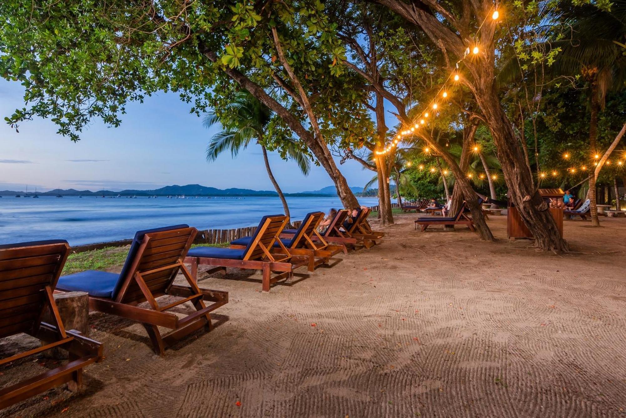 The Coast Beachfront Hotel Tamarindo Kültér fotó