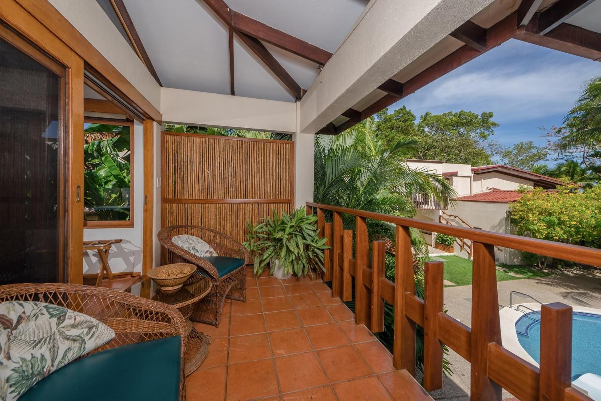 The Coast Beachfront Hotel Tamarindo Kültér fotó